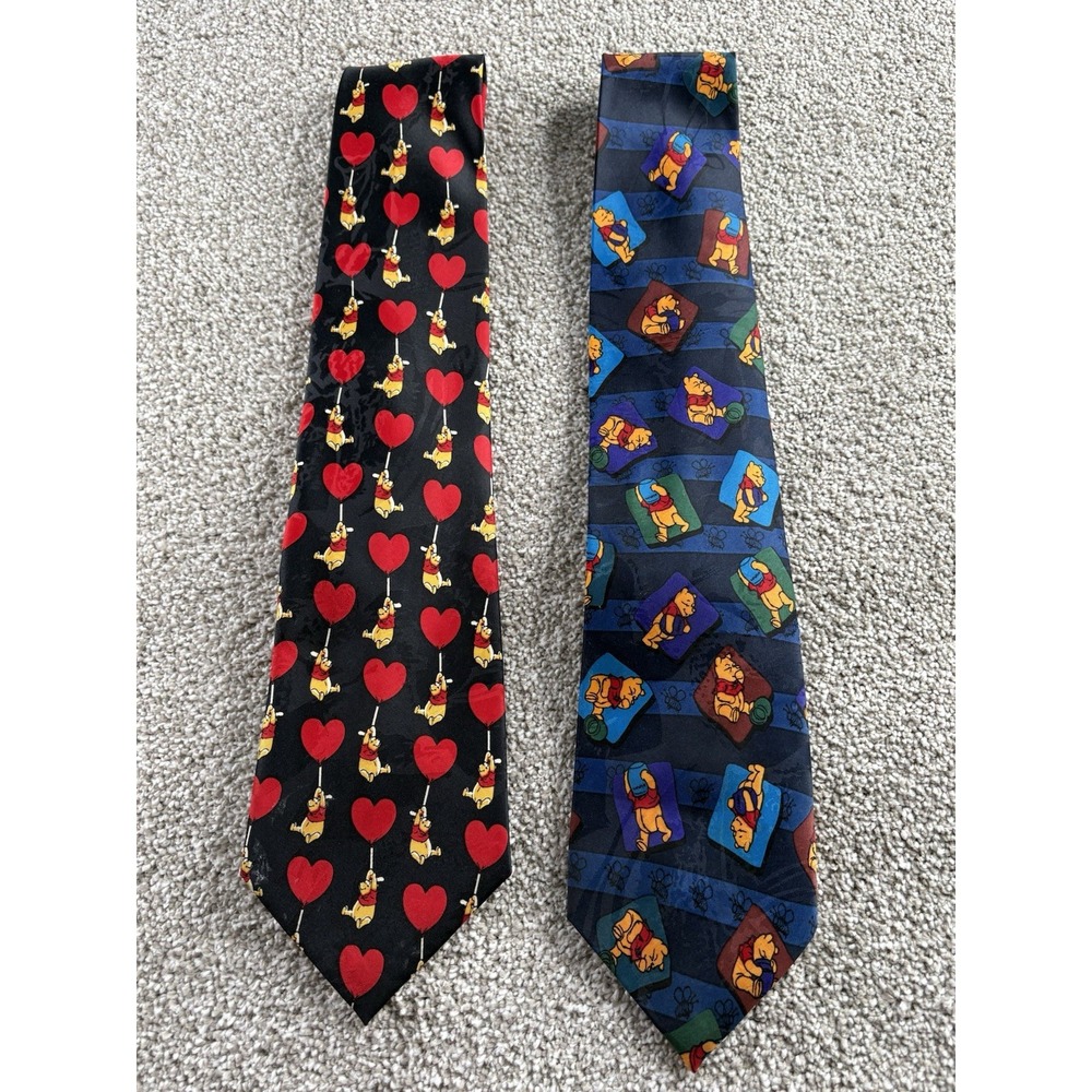 Vintage Winnie the Pooh Necktie Lot Disney‎ Pooh Bear Hearts Novelty Ties